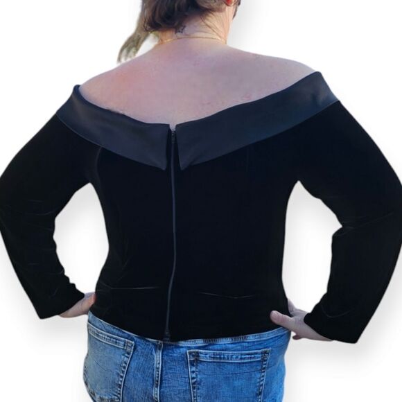 Vintage Alex Evenings Black Velvet Off Shoulder Top - Picture 4 of 10